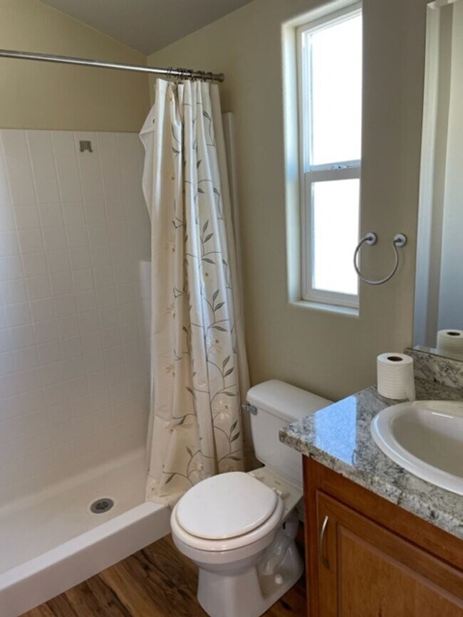 Building Photo - 1BR/1BA Tiny Home in Ramona Town Center