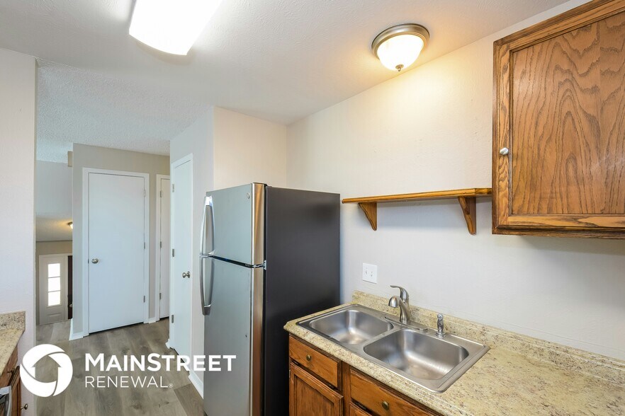 Building Photo - 4214 S Halifax Way