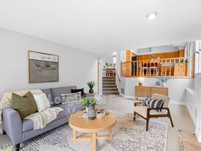 Building Photo - 15926 SW Hampshire Terrace