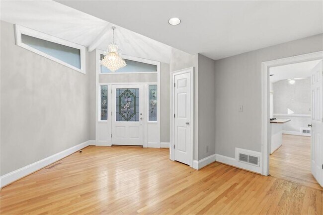 Building Photo - 3959 Randall Mill Rd NW