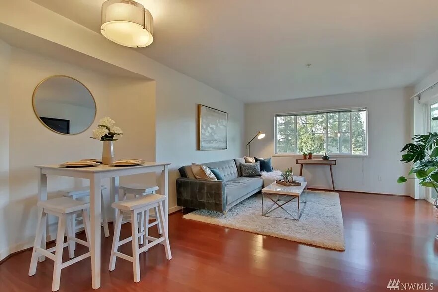 Building Photo - 13203 97th Ave E