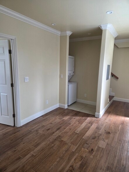 Building Photo - 648 Arrowhead Dr