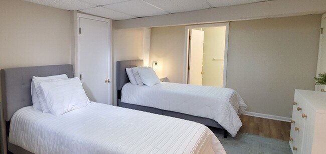 Building Photo - Available Late Summer & Fall | Furnished Executive Extended Stay Retreat