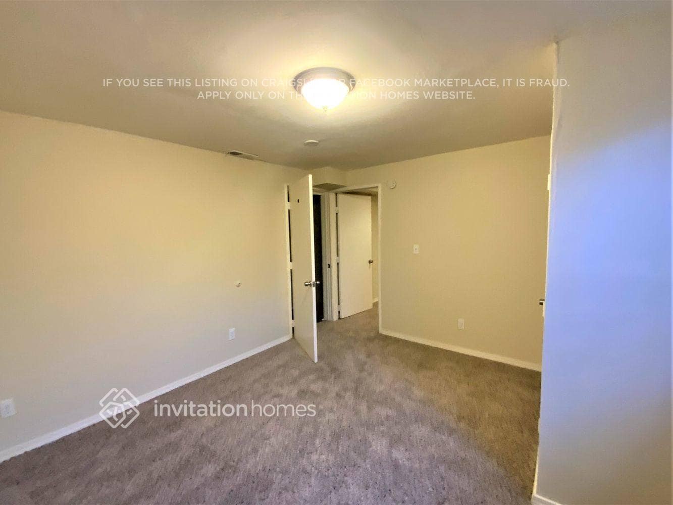 Building Photo - 2690 Ridge Dr