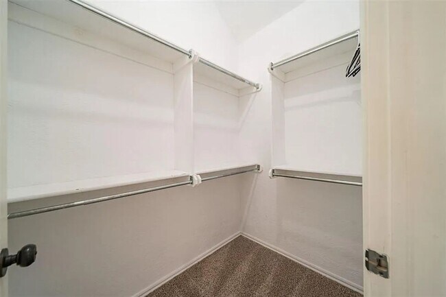 Building Photo - 1105 Kelsi Dr