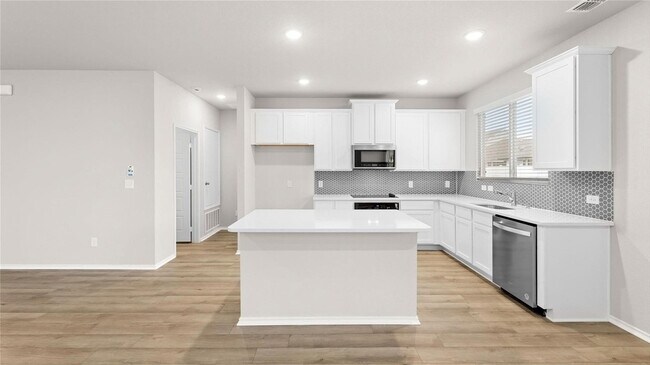 Building Photo - 5953 Revere Dr