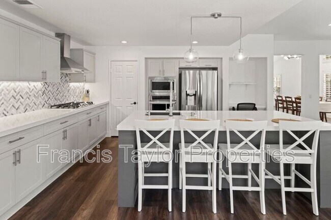 Building Photo - 285 Oak Valley Ln