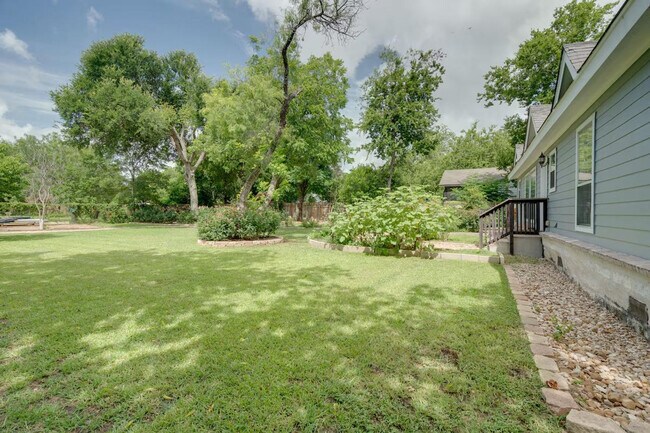 Building Photo - 2609 Wheless Ln