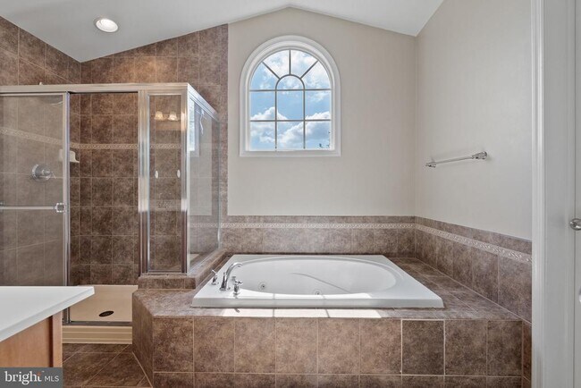 Building Photo - 16690 Anchor Bend Cir