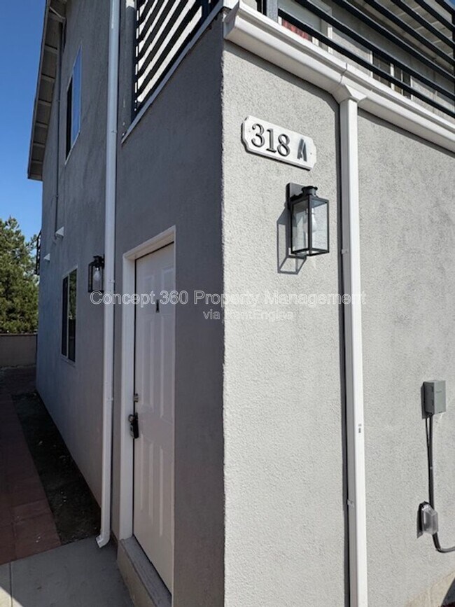 Building Photo - 318 E Heath Ln