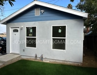 Building Photo - 1025 S Victoria Ave