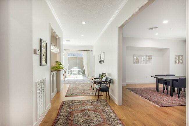 Building Photo - 354 Tealwood Dr