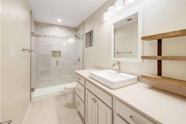 Building Photo - 8609 Melshire Dr