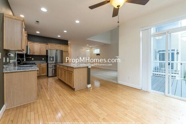 Building Photo - Spacious Three Bedroom Home on Bull Mountain - Gated Street!