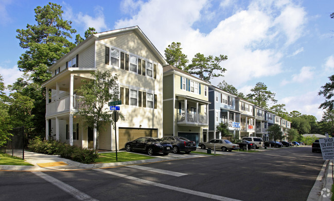 Primary Photo - The 9 at Bellevue