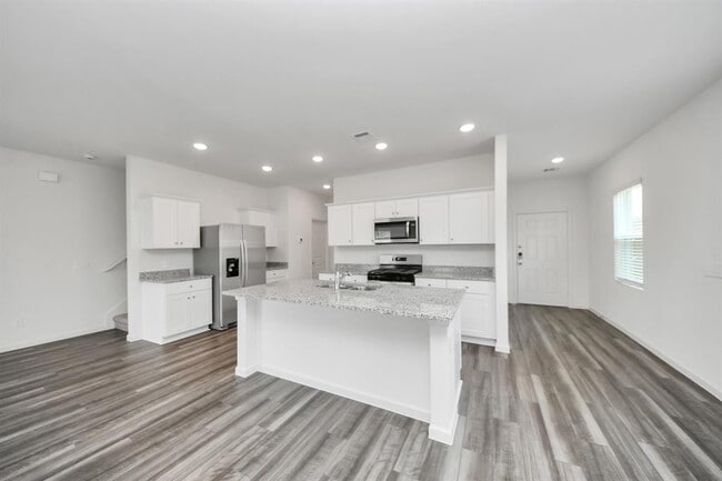 Building Photo - 10304 Florance Spring Dr