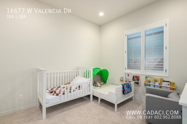 Building Photo - 16677 W Valencia Dr