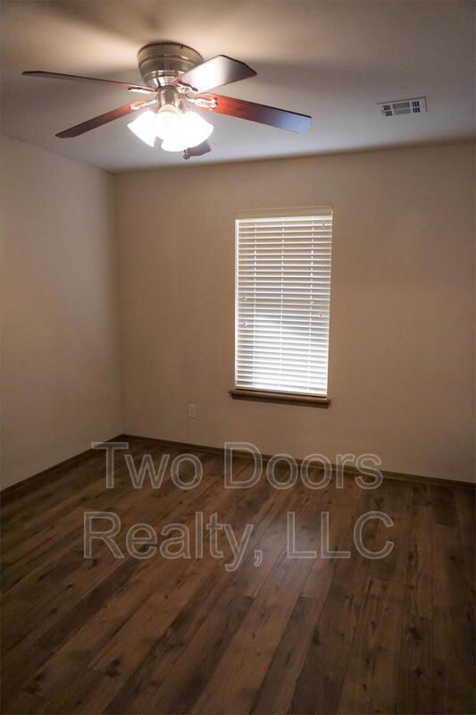 Building Photo - 9601 Crooked Creek Ln