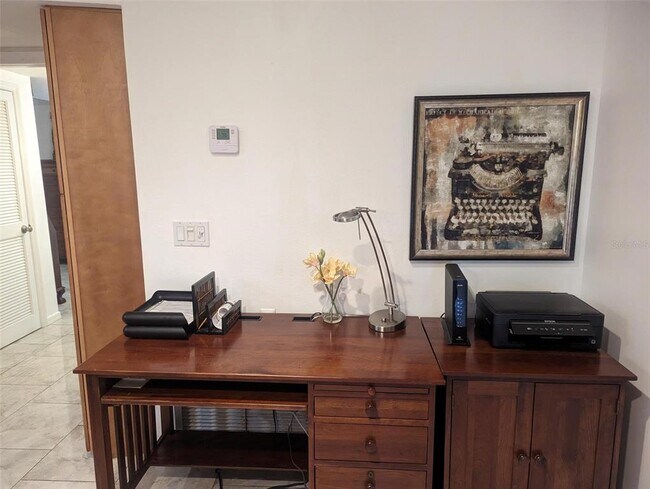 Building Photo - 5409 Palm Aire Dr