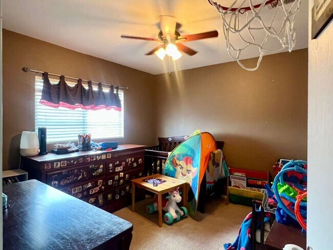 Building Photo - 4 Bed, 3 Bath & Unbeatable Location — Your Selma Dream Home Near The Forum Awaits!