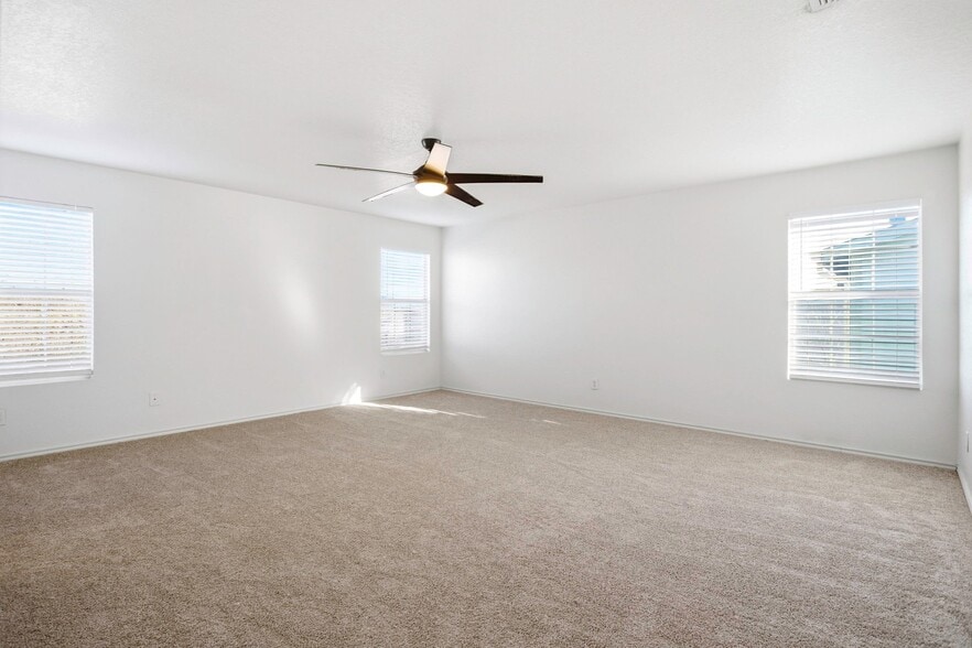 Building Photo - 414 Spruce Breeze