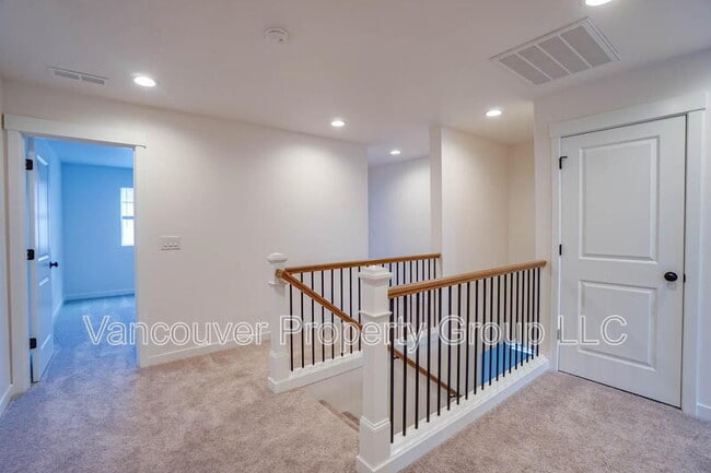 Building Photo - 1605 NE 180th Ave
