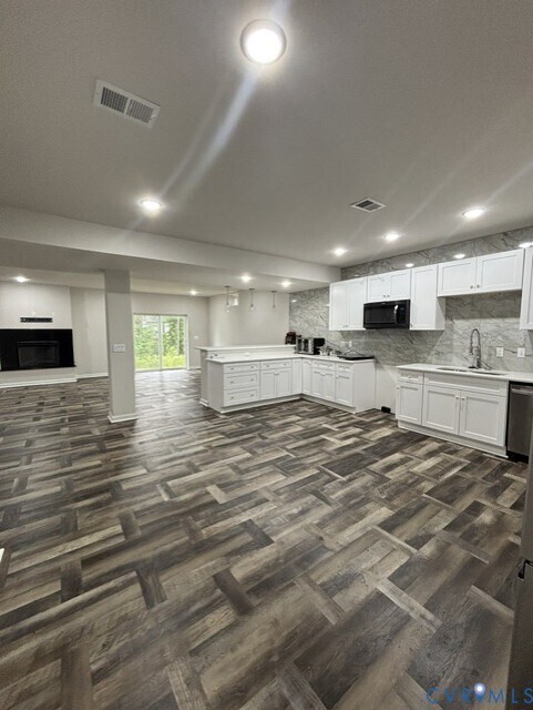 Building Photo - 8936 Lewdown Pl