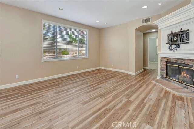 Building Photo - 47 Creek View Rd