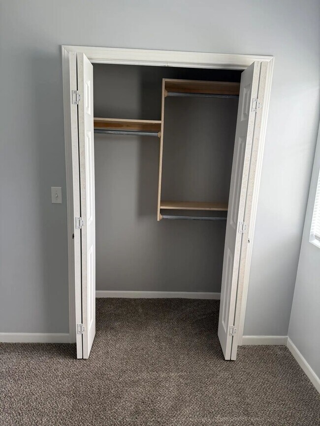 Building Photo - 10608 E Conifer St