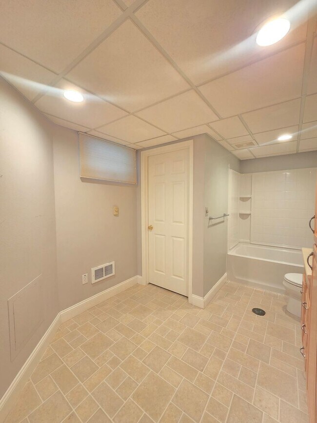 Building Photo - $2,600 - 3 Bed / 2 Bath Beautiful Craftsman Home by Manito Park