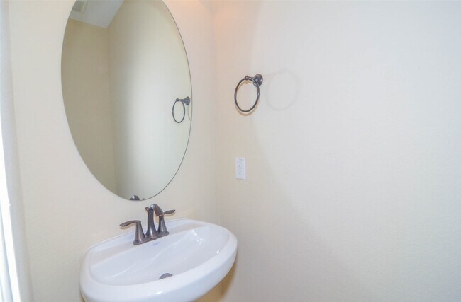 Building Photo - 18039 Westward Dale Dr