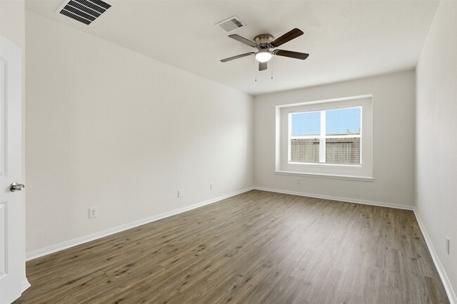 Building Photo - 3503 Cannon Dr