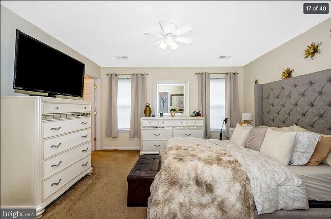 Building Photo - 17 Quince Tree Dr