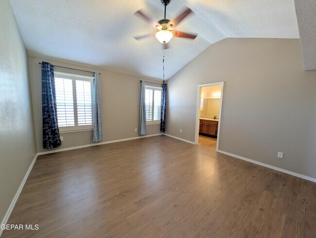 Building Photo - 12145 Sun Arbor Pl