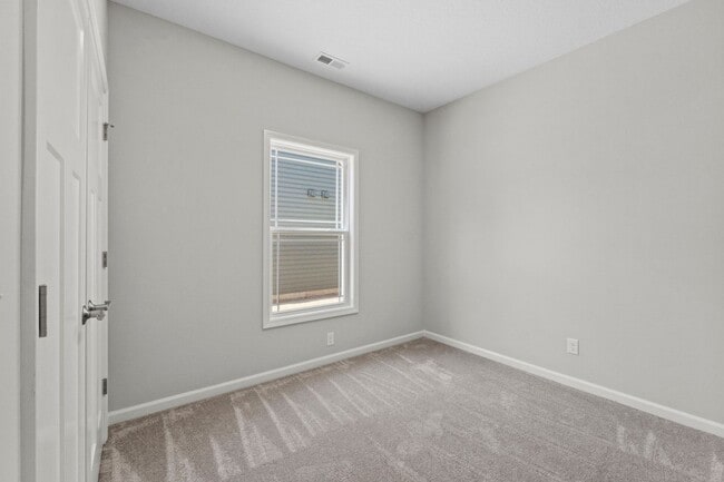 Building Photo - Newly Built 3 Bedroom House w Garage