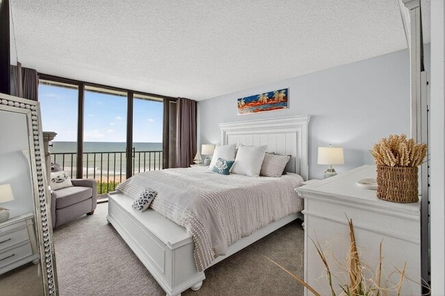 Building Photo - 9650 S Ocean Dr