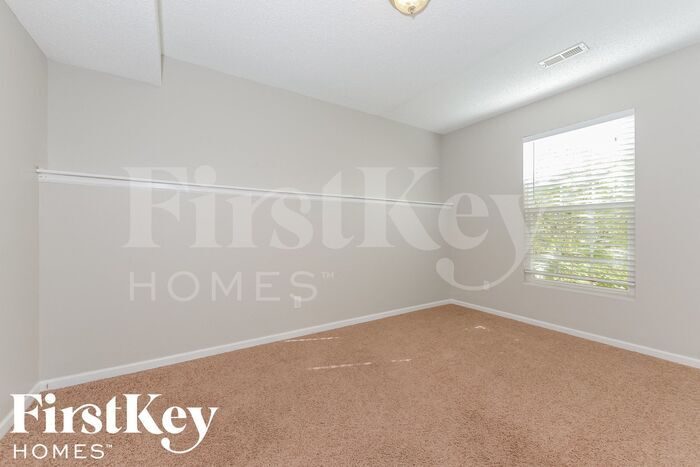 Building Photo - 609 Rosehill Dr