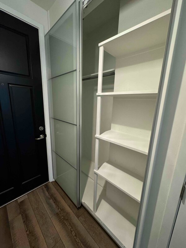 Building Photo - 336 E 1st Ave