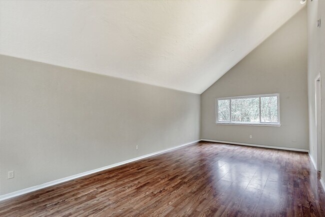 Building Photo - Great house in great neighborhood