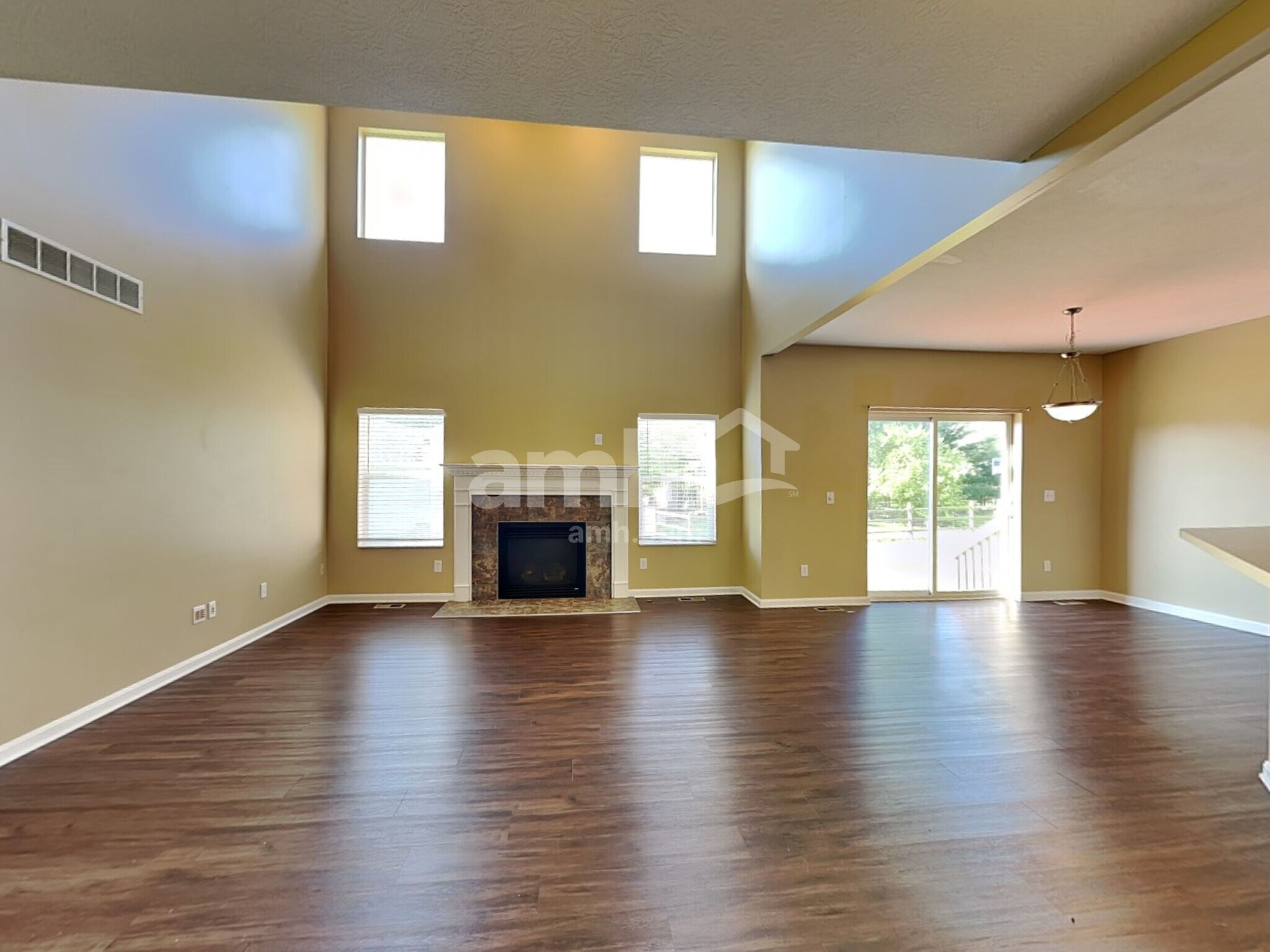 Building Photo - 11225 Santa Barbara Dr
