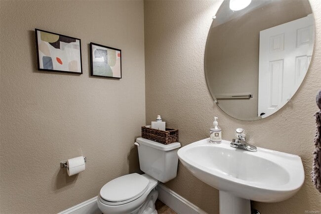 Building Photo - 9971 Blackbird Cir