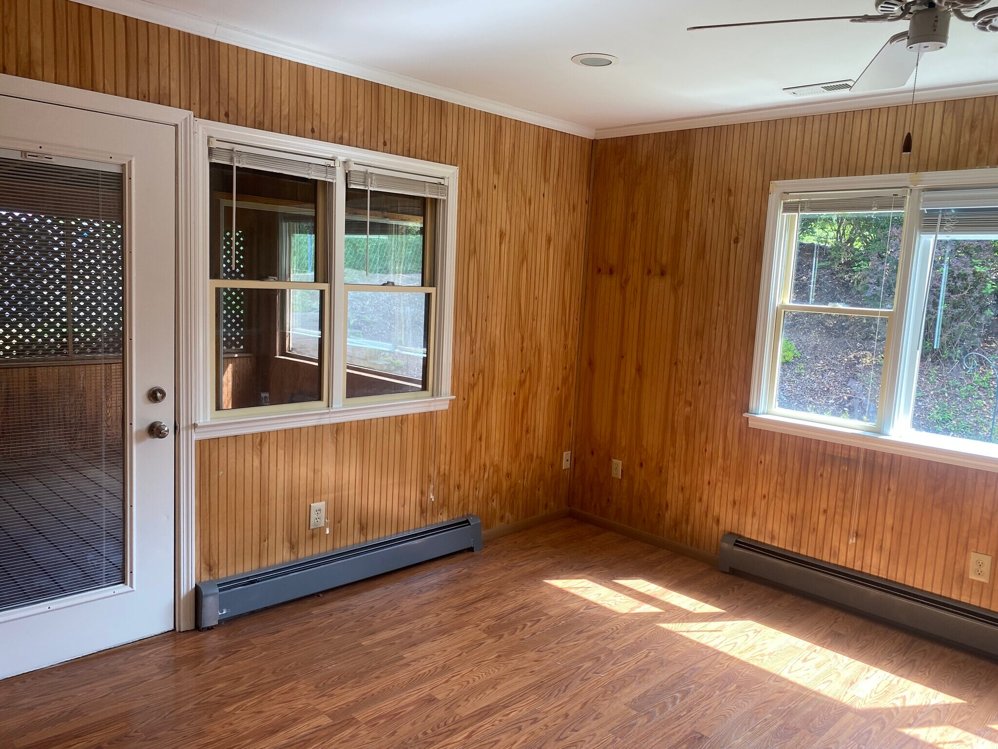 Building Photo - 817 Elysian Ave