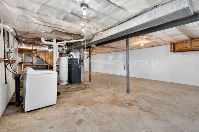 Building Photo - 1540 Aspen Dr