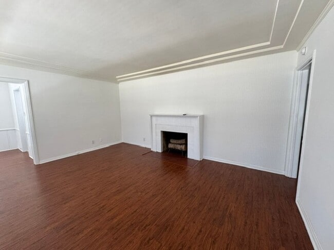 Building Photo - 4132 Vantage Ave