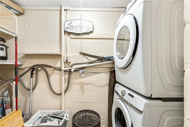 Building Photo - 4320 S Cameron Ave