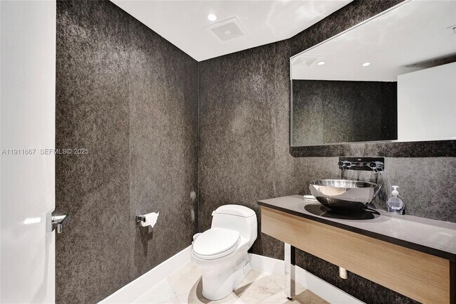 Building Photo - 19111 Collins Ave