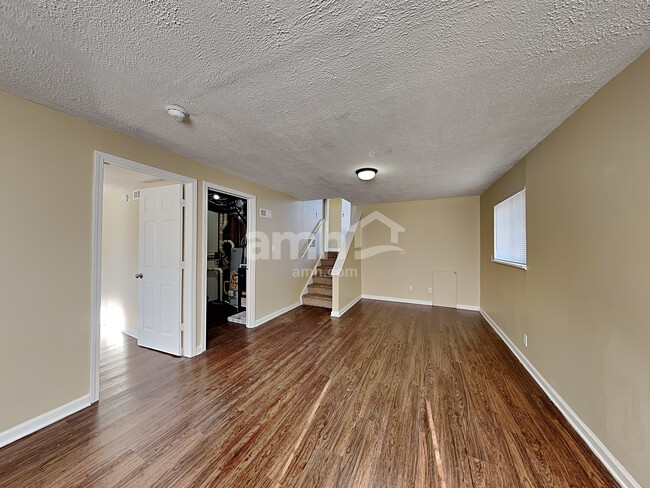 Building Photo - 1691 Roosevelt Dr