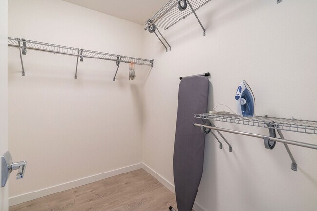 Building Photo - 1835 14th Ave