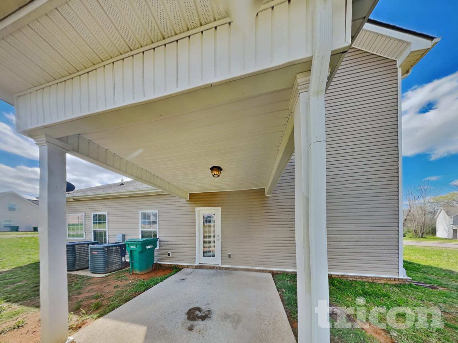 Building Photo - 938 Beverly Ct