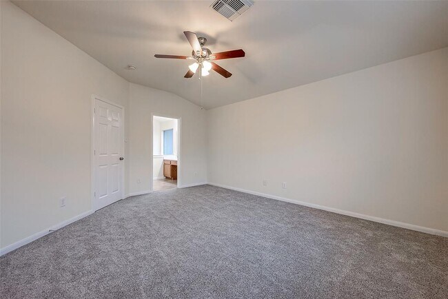 Building Photo - 1222 Hemple Dr